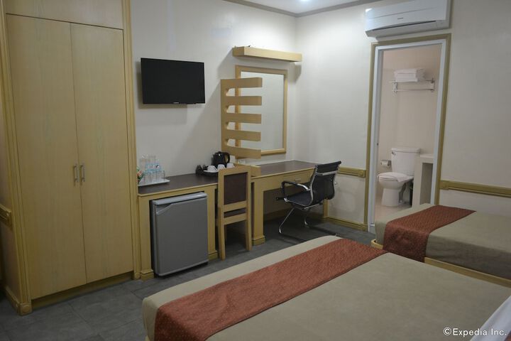 Room 26 of 82