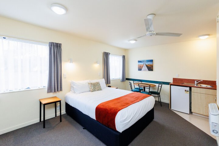 Room 12 of 54