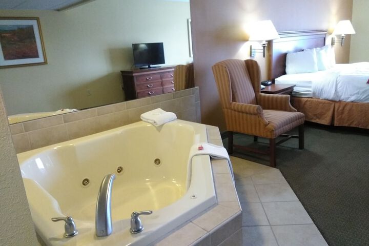 Jetted tub