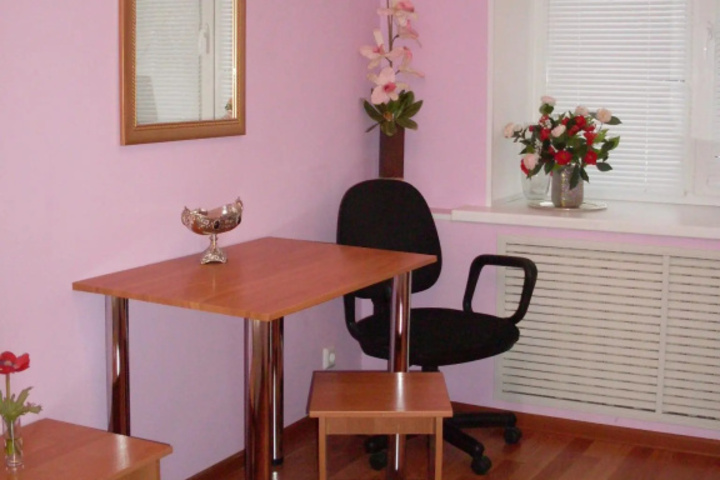 Room 8 of 34