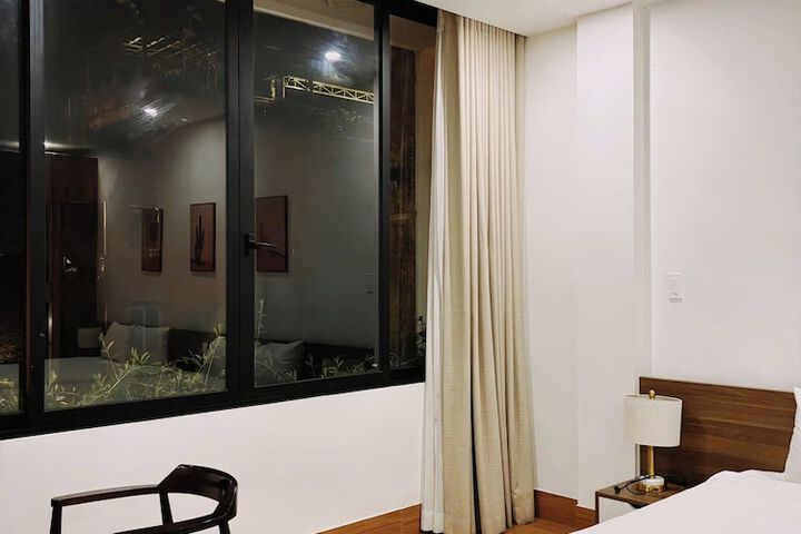 Room 38 of 44