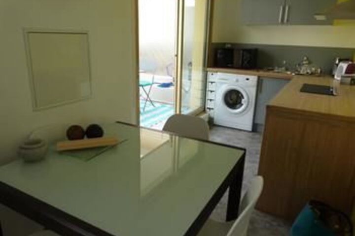 Room 9 of 17