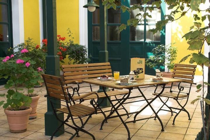 Terrace/Patio 4 of 13