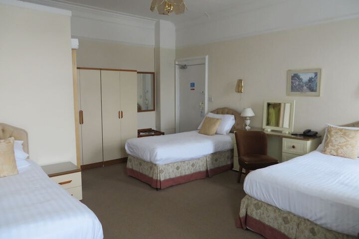 Room 31 of 74