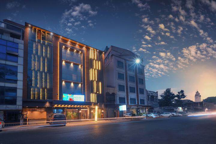 Nest by TreeHouse Stamp Amritsar