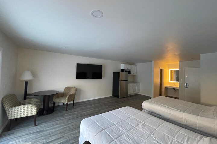 Room 18 of 50