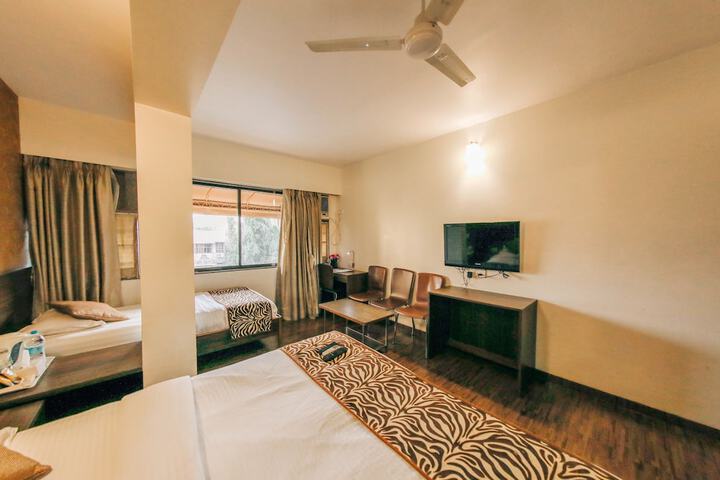Room 29 of 90