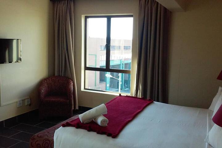 Room 12 of 48