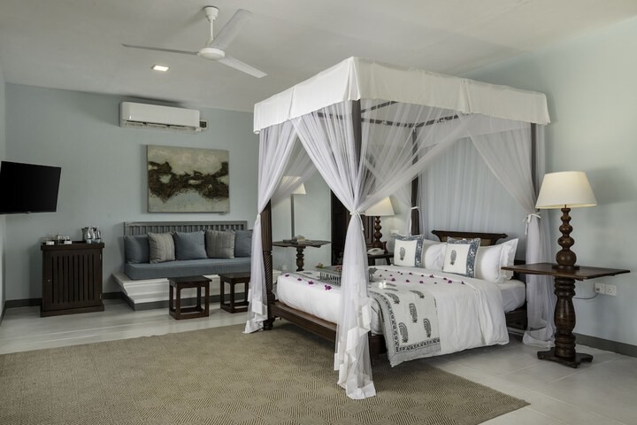 Room 46 of 74