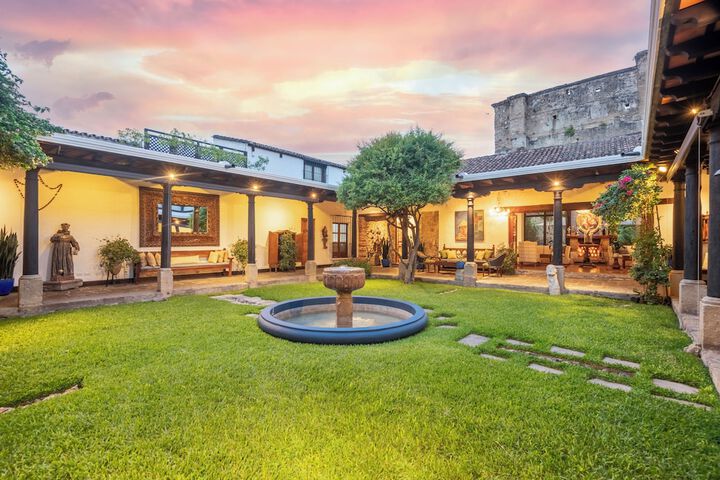 Photo of Las Cruces Boutique Hotel