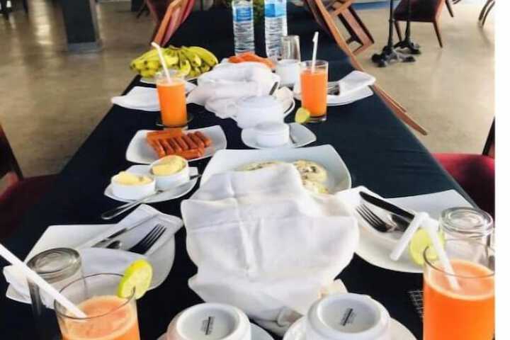 Dining 96 of 135