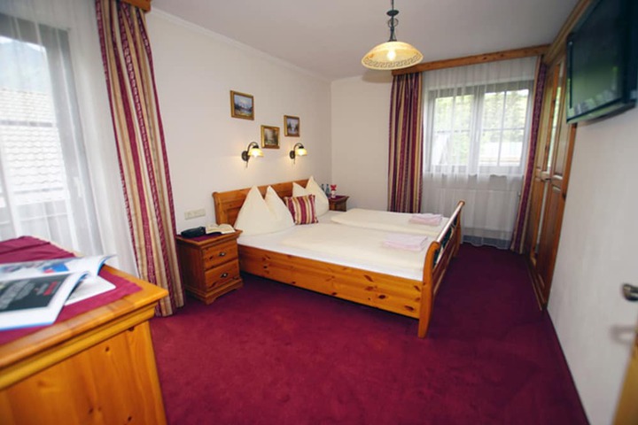 Room 14 of 43
