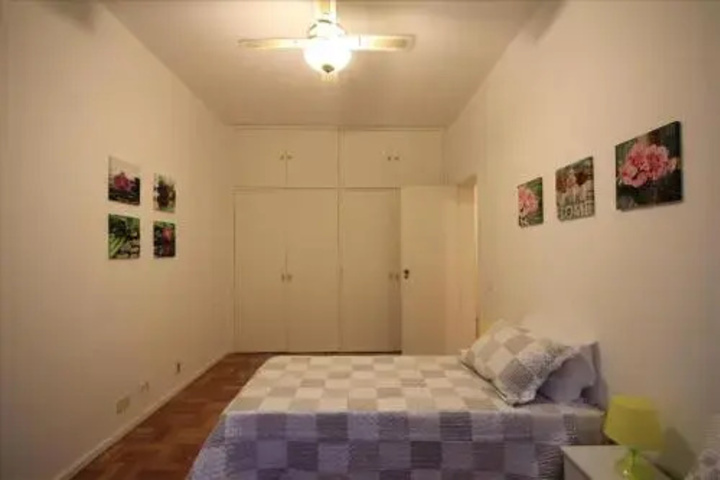 Room 3 of 12