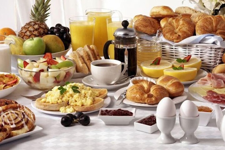 Breakfast area