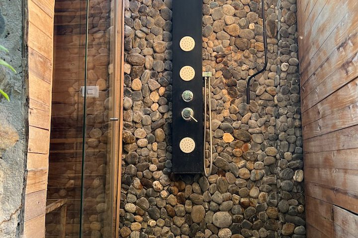 Hotel 18 of 21