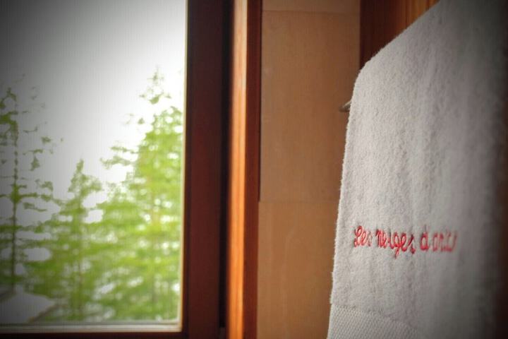 Room 51 of 98