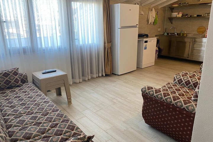 Room 36 of 82