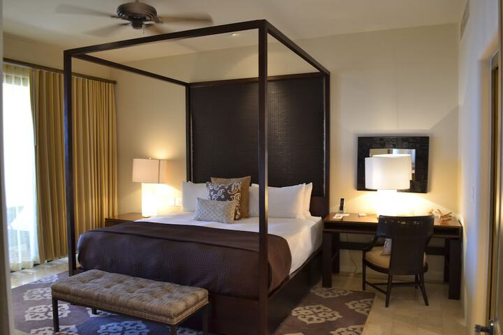 Room 10 of 86