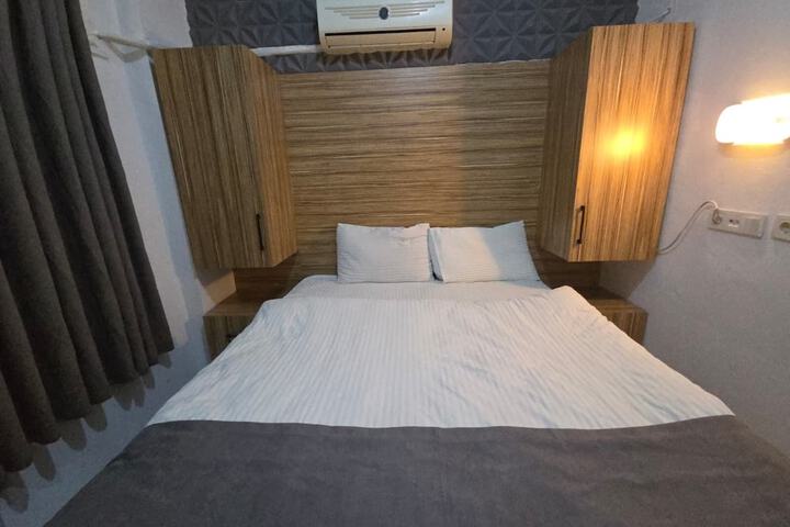 Room 34 of 68