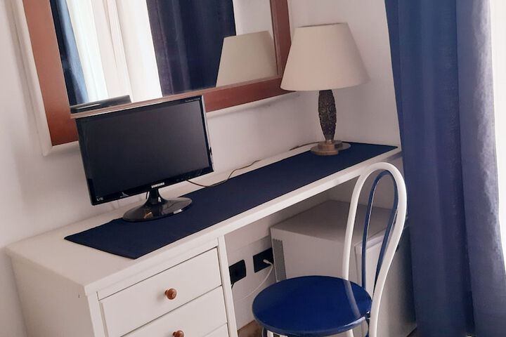 Room 18 of 67