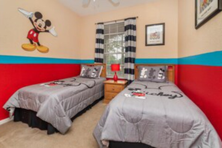 Room 27 of 30