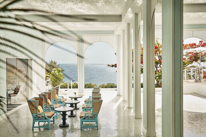Guest Lobby