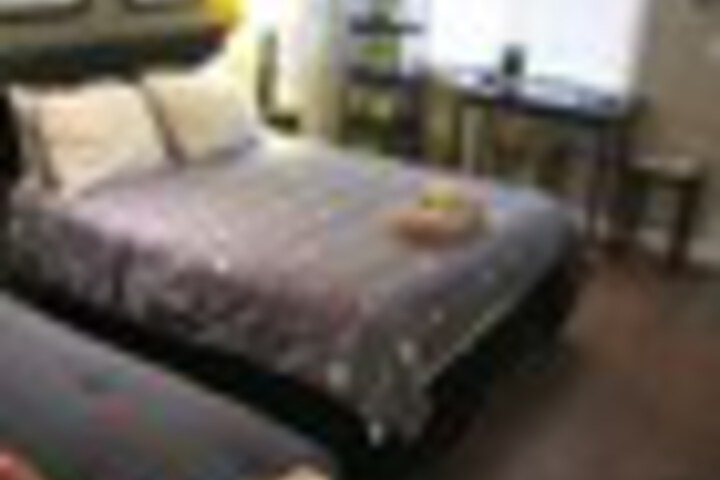 Room 152 of 828