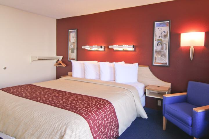 Superior King Bed (22 of 27)