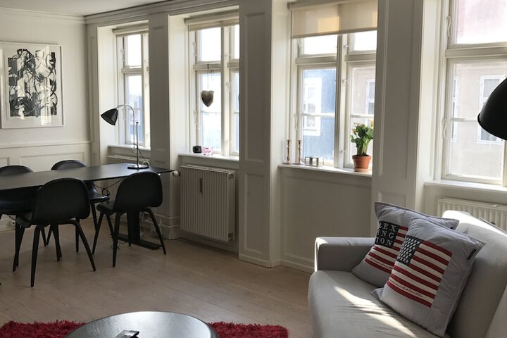 Room 13 of 23