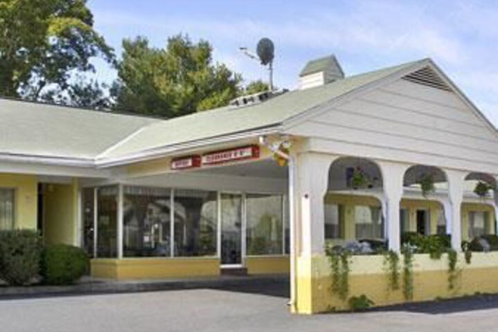 Exterior of Lexington VA Days Inn
