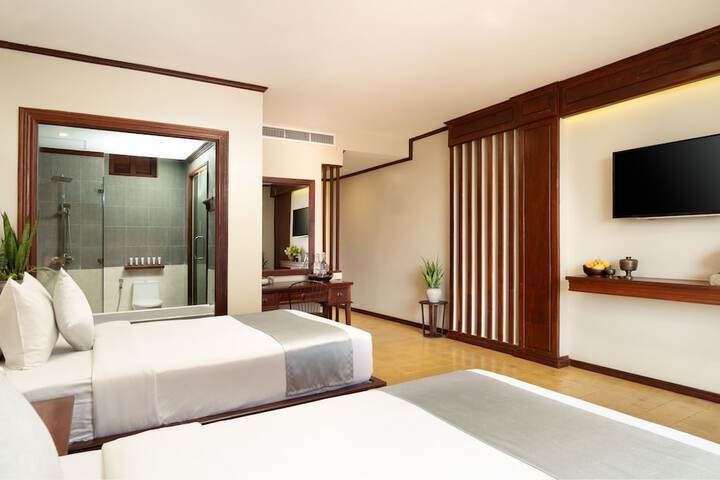 Room 7 of 79