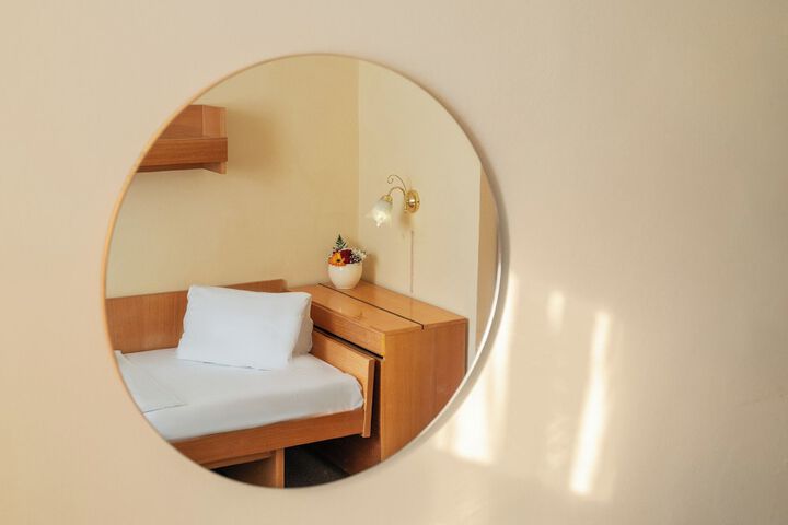 Room 9 of 23