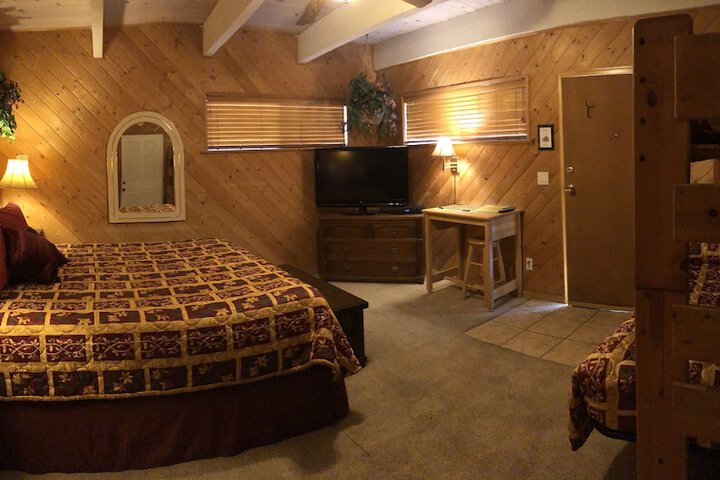 Room 26 of 39