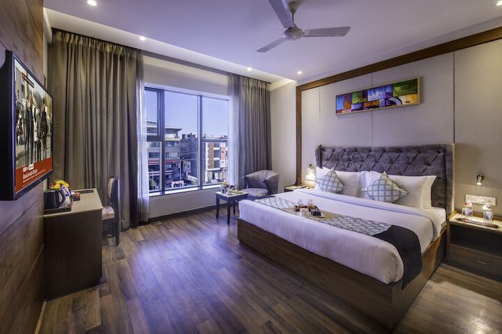 Room 5 of 26