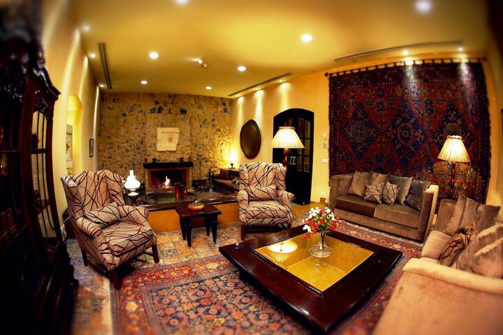 Room 15 of 40