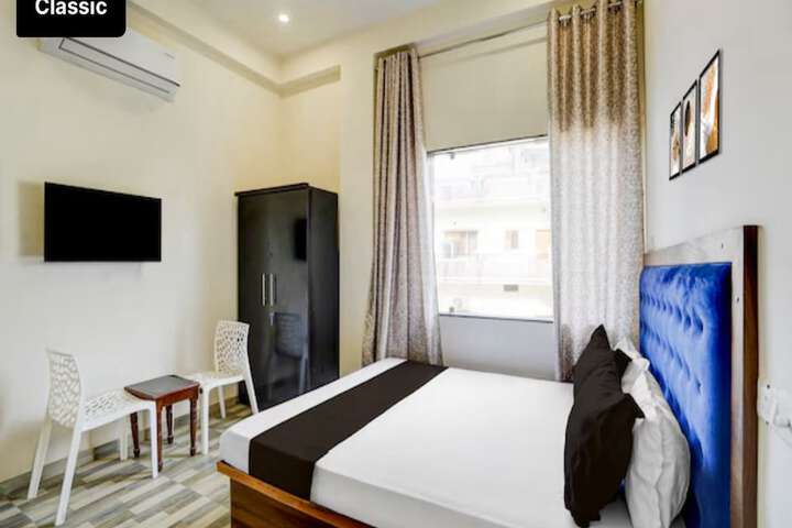 Room 43 of 57