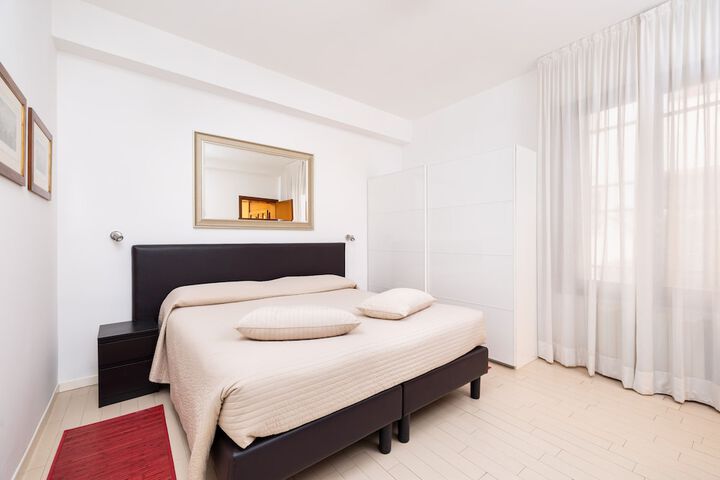 Room 10 of 58