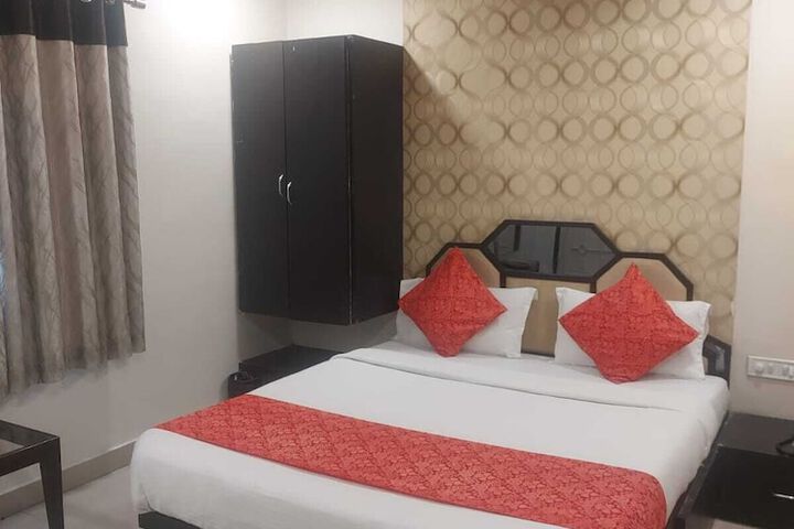 Room 3 of 24