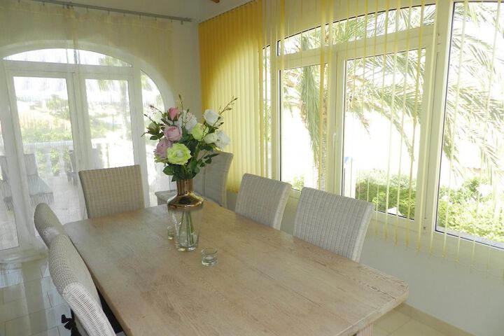 Room 5 of 28