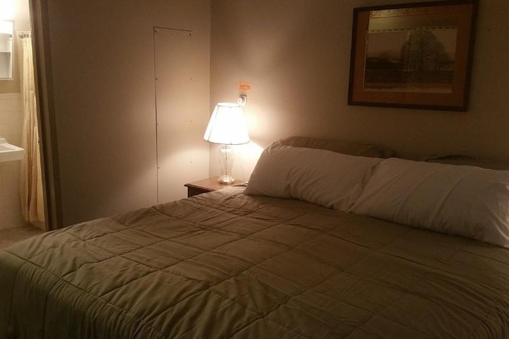 Room 3 of 9