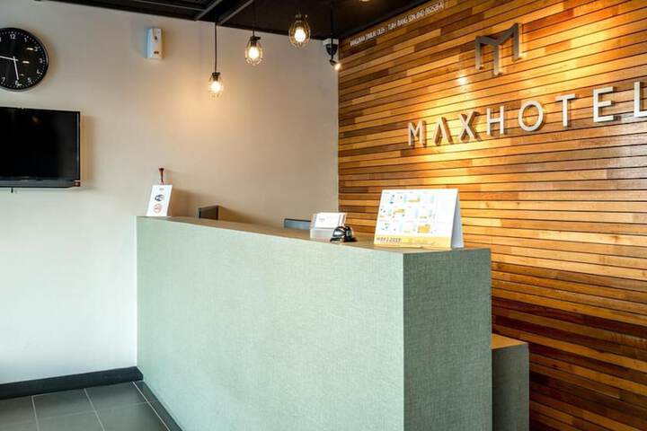 Max Hotel Subang Jaya