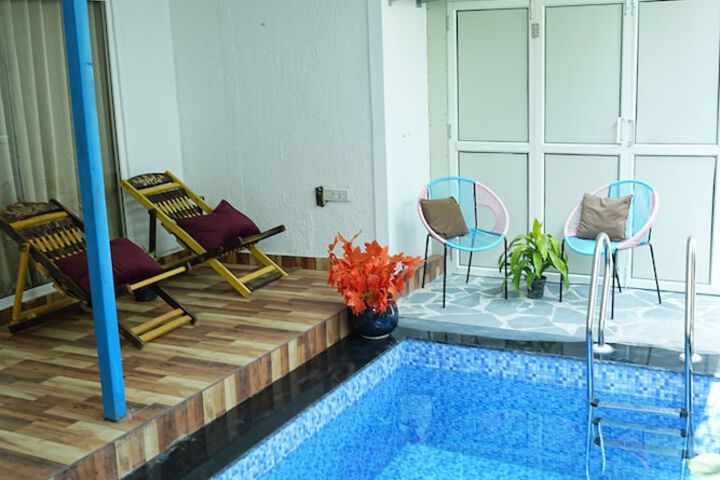 Pool 47 of 102