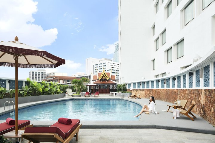 Pool 62 of 110