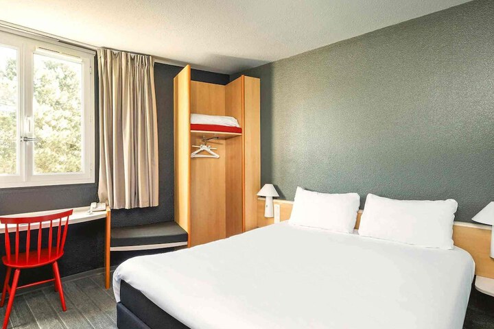 Hotel 85 of 91