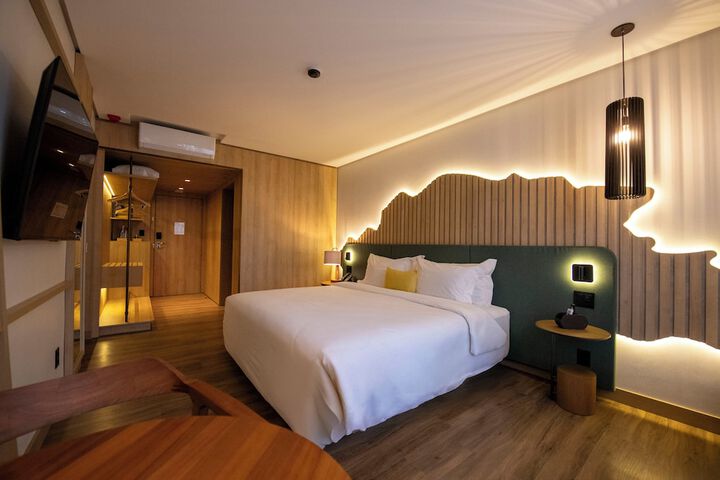 Room 13 of 51