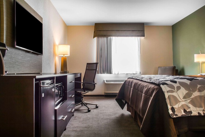 Room 9 of 46