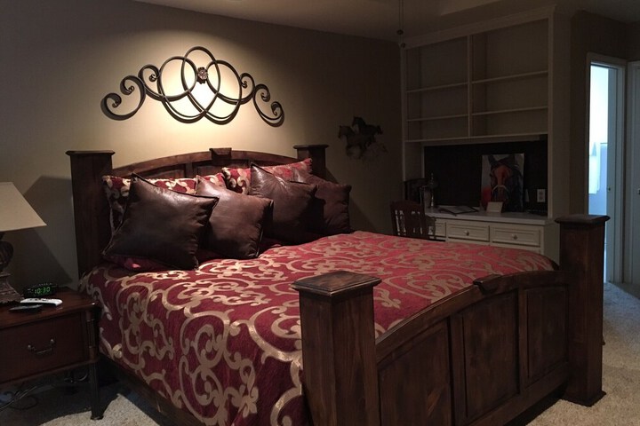Room 11 of 43