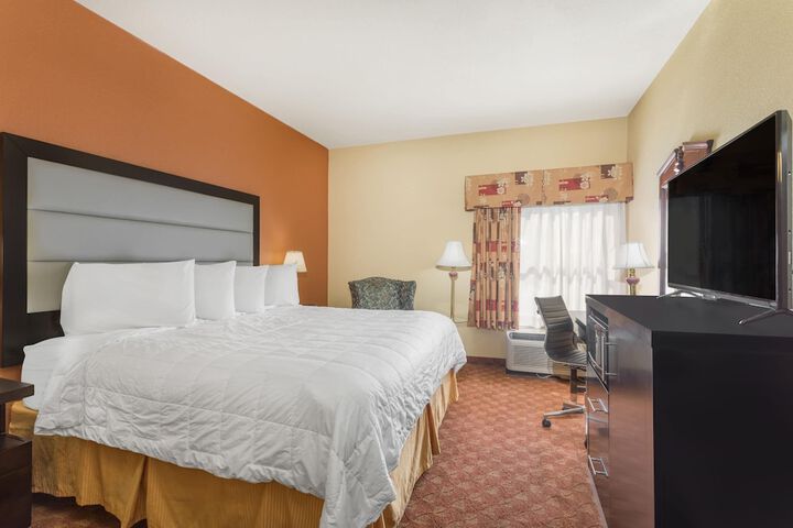 Room 6 of 21
