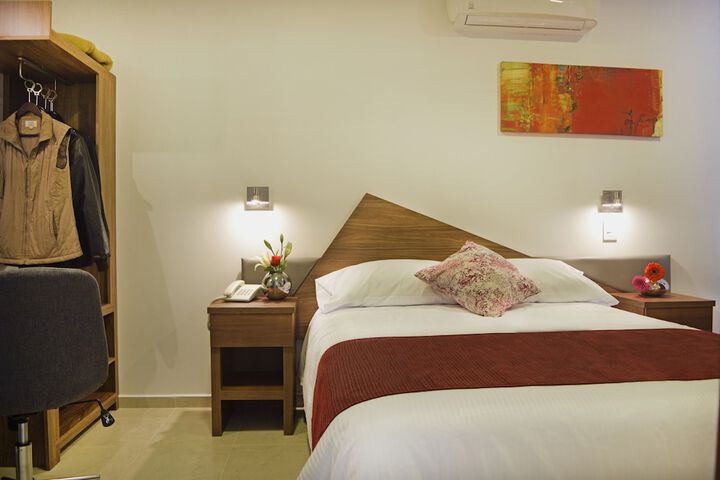 Room 6 of 29