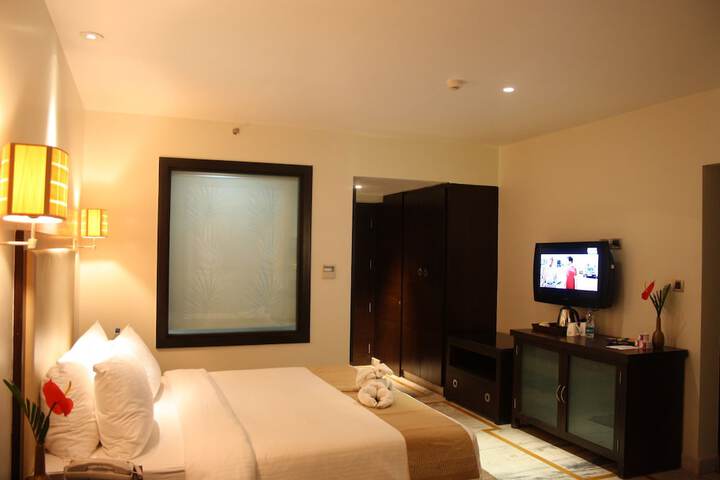 Room 10 of 53